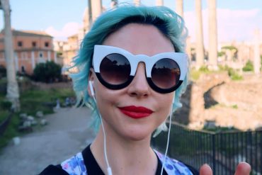 Rome overtourism @minkaguides Roman Forum selfie