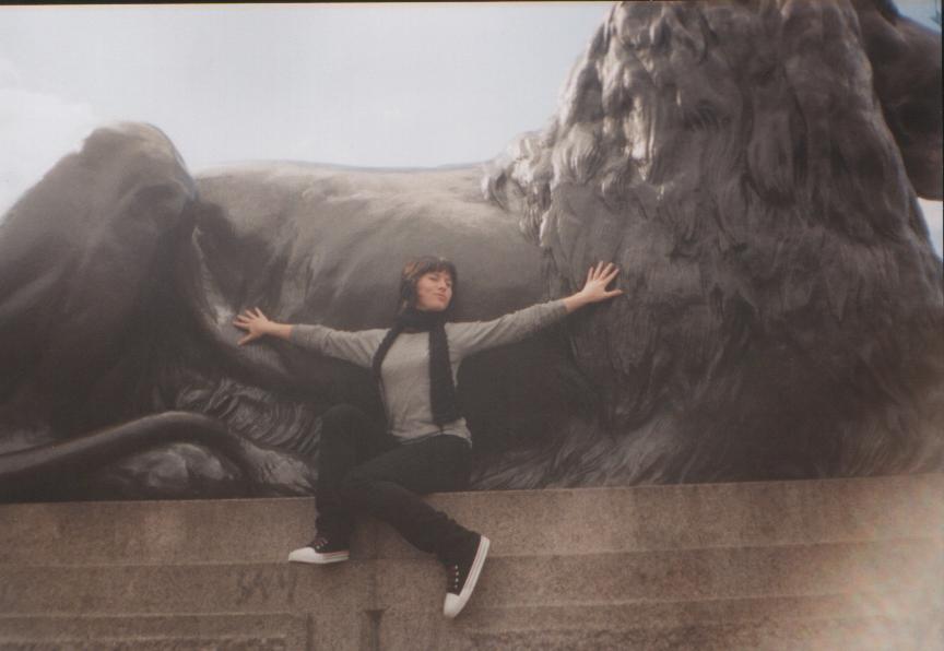 United Kingdom travel @minkaguides Trafalgar Square 2004
