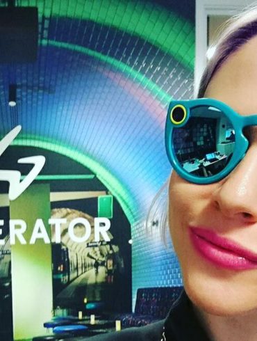 Career change in your 30s Generator banner CREDIT Minka Guides