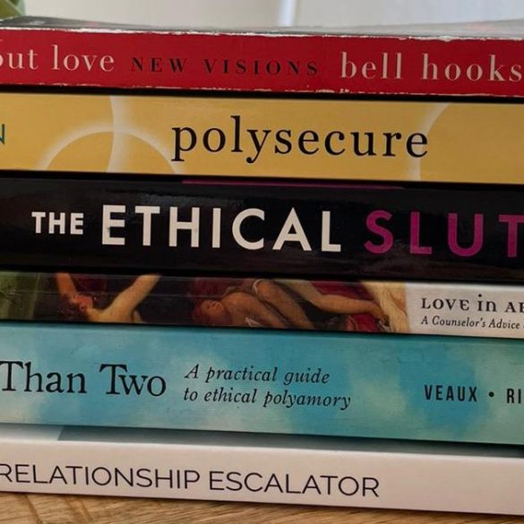 Polyamory books - Stepping off the Relationship Escalator by Amy Gahran CREDIT David Bombaça