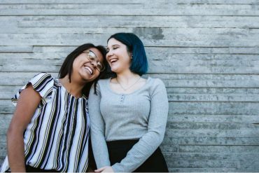 How to be a metamour - share CREDIT Anna Selle - Unsplash